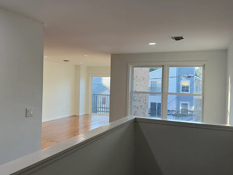499 S 18th St #2 — Photo 2