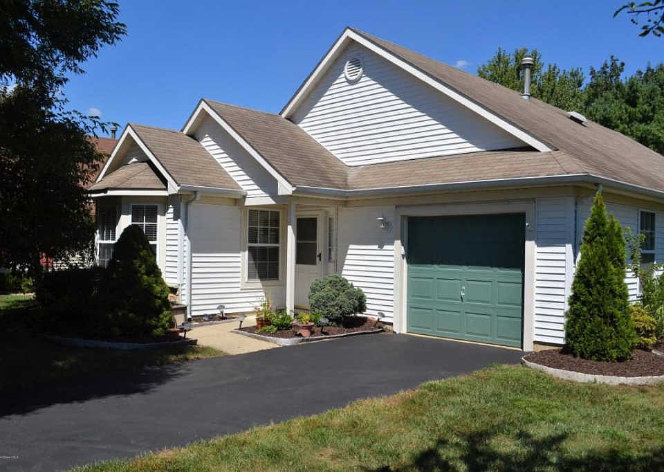 1st image of 2747 Meadow Lake Dr