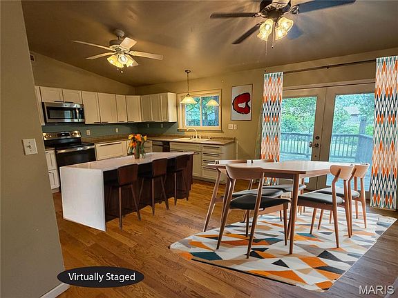 4th image of 634 Crawford Cir