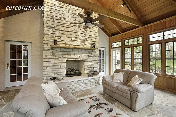 Rented by Corcoran | media 20