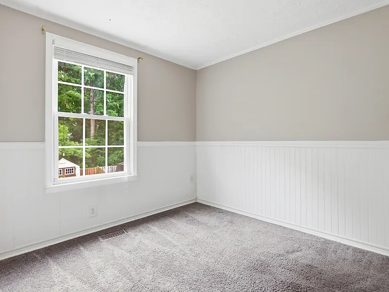 57 Shrewsbury Ct — Photo 23