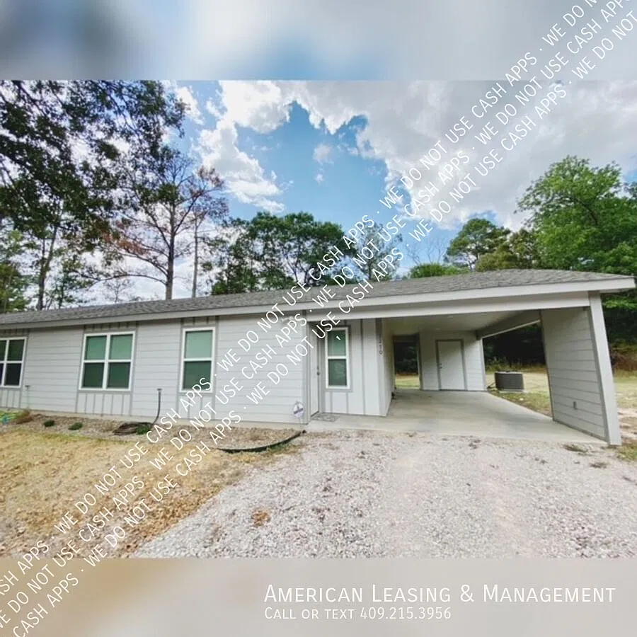 2-Bedroom 1-Bath Duplex Unit in Central ISD! — Photo 1