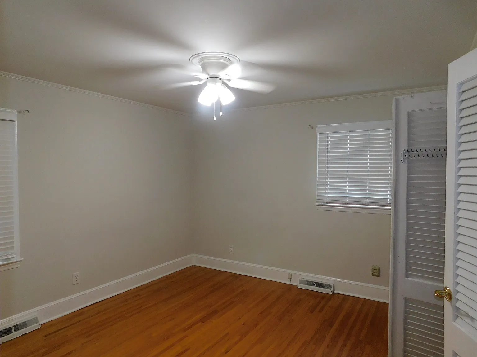 6300 Candlewood Dr - 1 — Photo 3