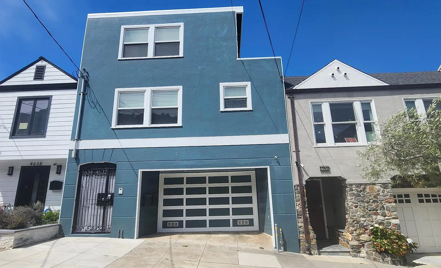 2 bed, $6,995 — Photo 1