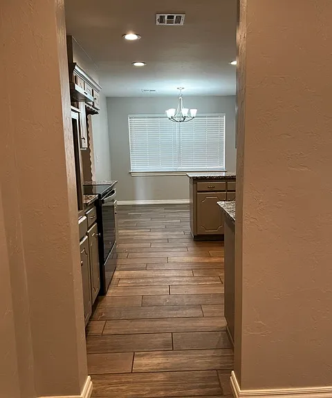 7412 N Ann Arbor Ave — Photo 4