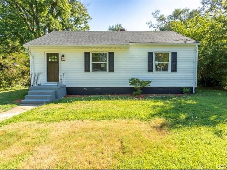 1st image of 4247 N Kinsley Ave