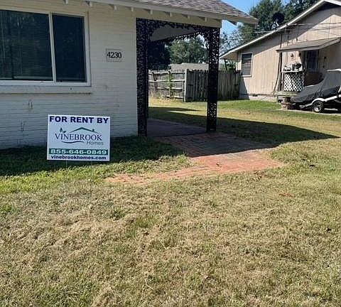 4th image of 4230 Camellia Dr