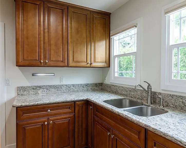 1418 Ellsmere Ave — Photo 11