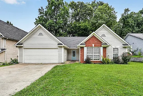 3035 Camelot Woods Dr Photo 1