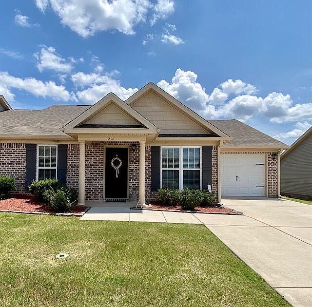 1st image of 214 Staghorn Court