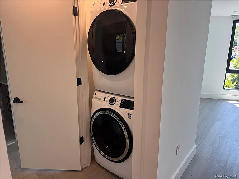 325 Manville #201 — Photo 37