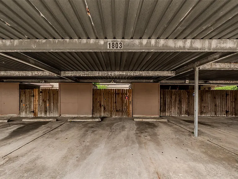 1803 Country Village Blvd — Photo 33