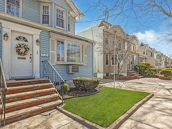 3rd image of 77-21 76th St
