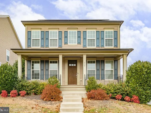930 Forsythia Ln, Stafford, VA 22554