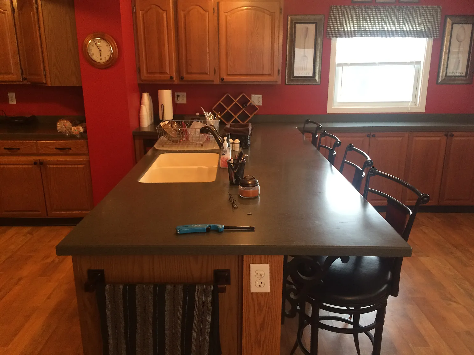 341 Camilla St photo 1