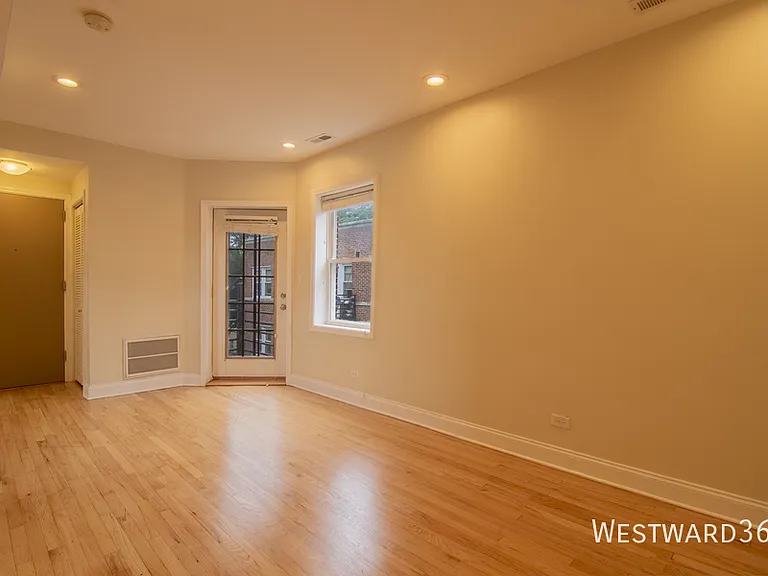 4334 N Sacramento Ave #3W — Photo 4