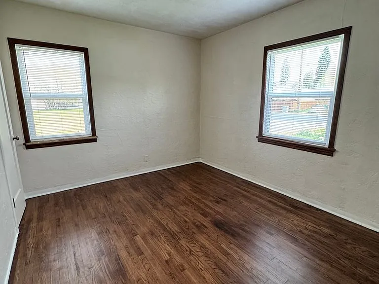 2530 Gettle St — Photo 11