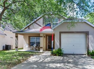 704 Cape Cod Cir, Valrico, FL 33594