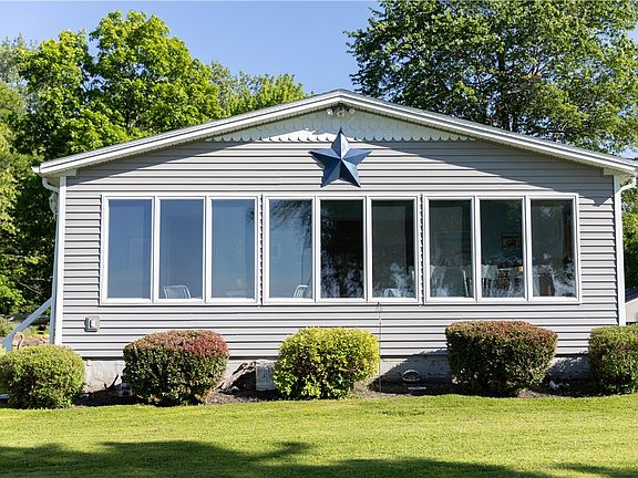 5th image of 125 Long Pond Rd
