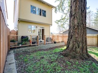 945 SW 136th Pl, Beaverton, OR 97005