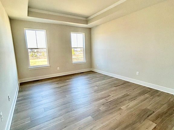 5th image of 35015 Black Walnut Dr