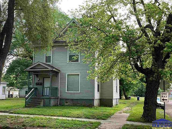 3rd image of 1001 N 9th St