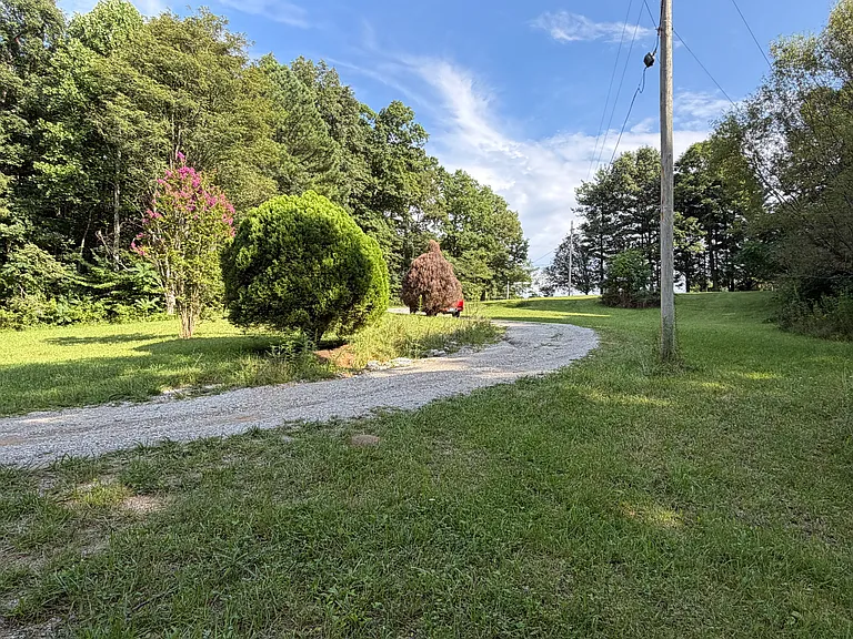 10441 Crossville Hwy — Photo 11