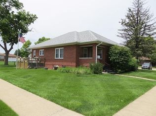 201 N Madison St, Bloomfield, IA 52537