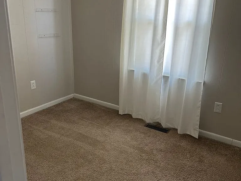 8796 Rich Valley Rd — Photo 9