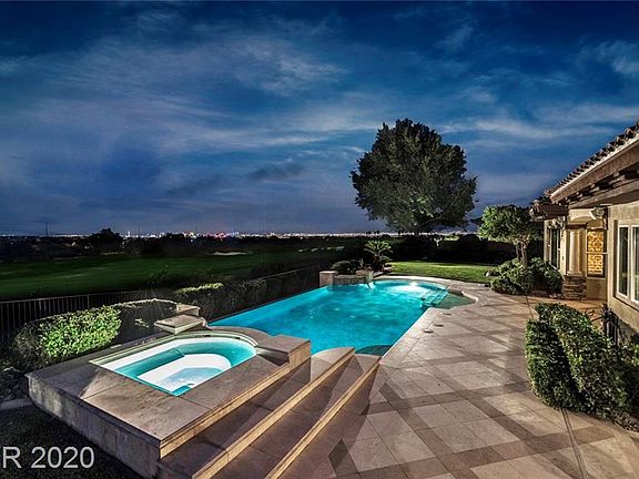 2nd image of 4 Tapadero Ln