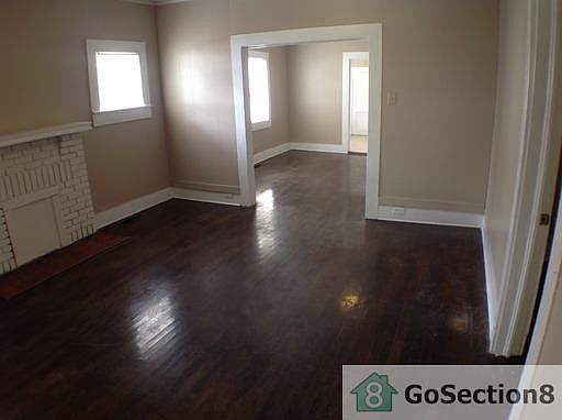 2nd image of 2368 23rd St W