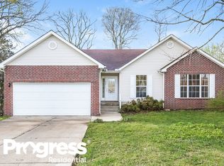 404 Bon Aqua Dr, La Vergne, TN 37086