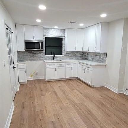 4th image of 6807 Narcissus St