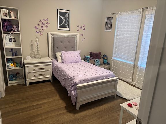 4th image of 10060 Ascend Village Ln