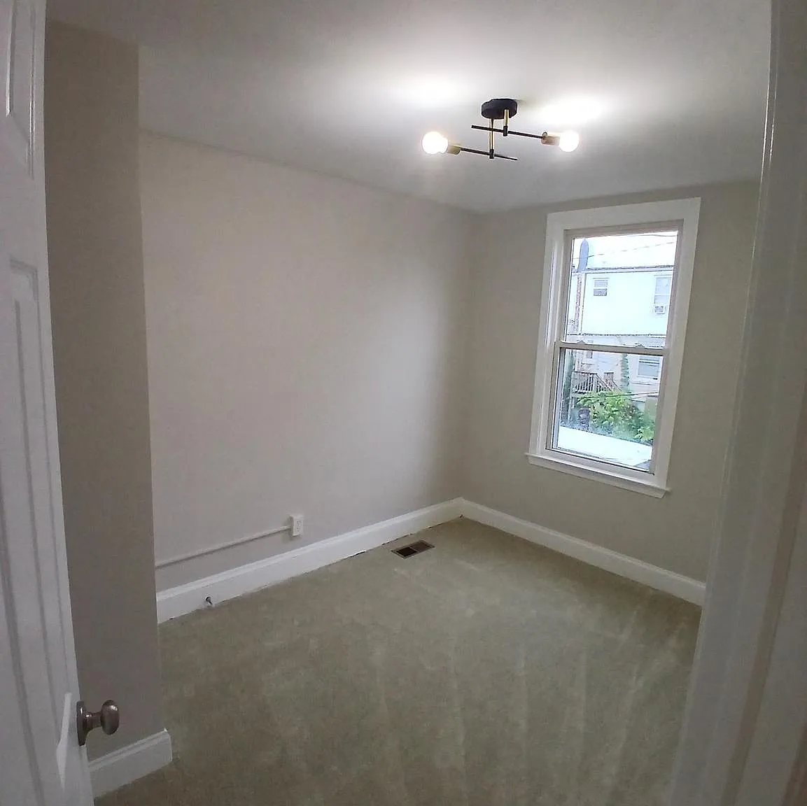 3 bed, 1680 sqft, $1,700 — Photo 4