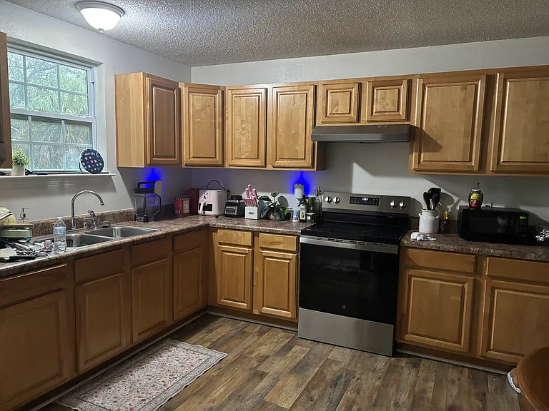 105 Citrus St — Photo 8