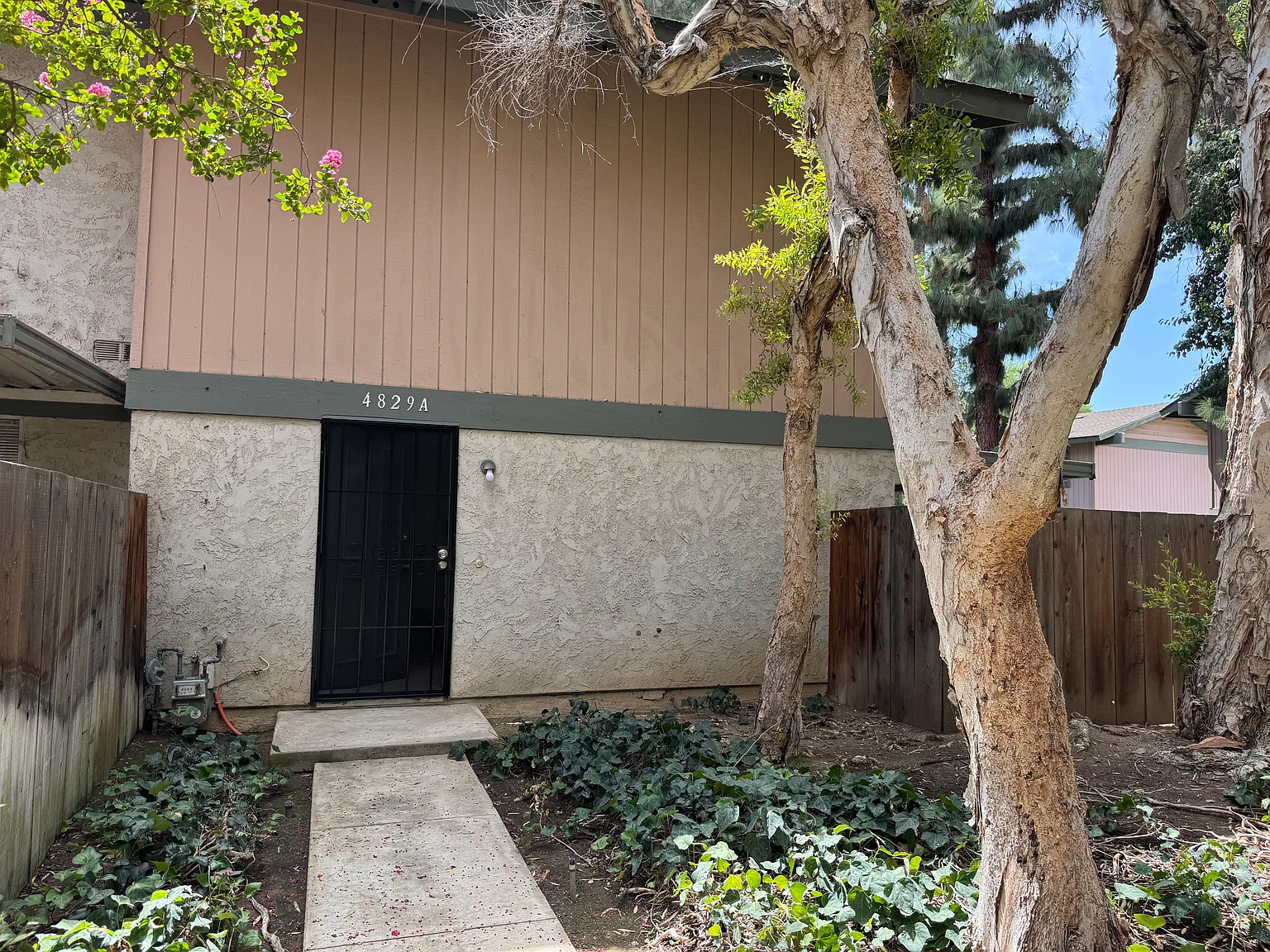 2 bed, 1.5 bath, 980 sqft, $2,295 — Photo 1