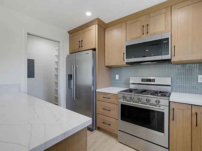2036 Pomona Ave #C — Photo 7