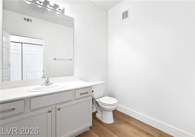 2nd bathroom
