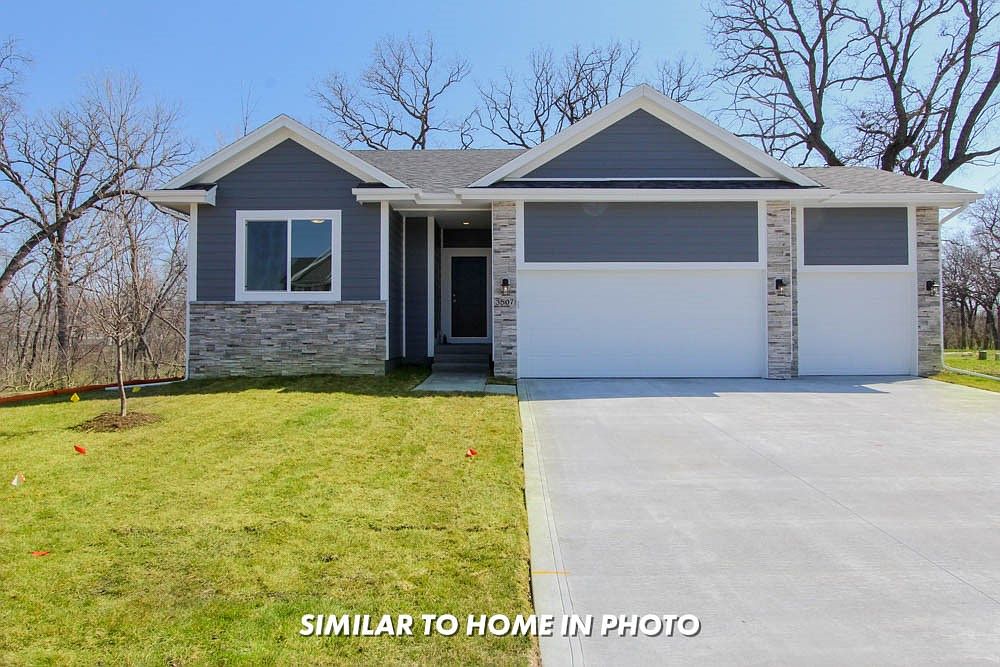 835 SE Booth Ave, Waukee, IA 50263 Zillow