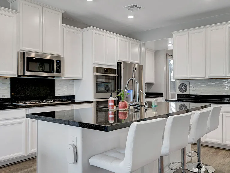 12321 Silvana St — Photo 12