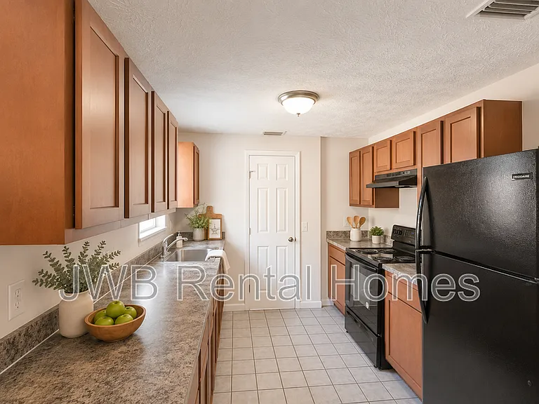 6976 Gribbin Ct — Photo 3