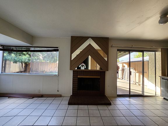 4th image of 2643 Stonehaven Pl