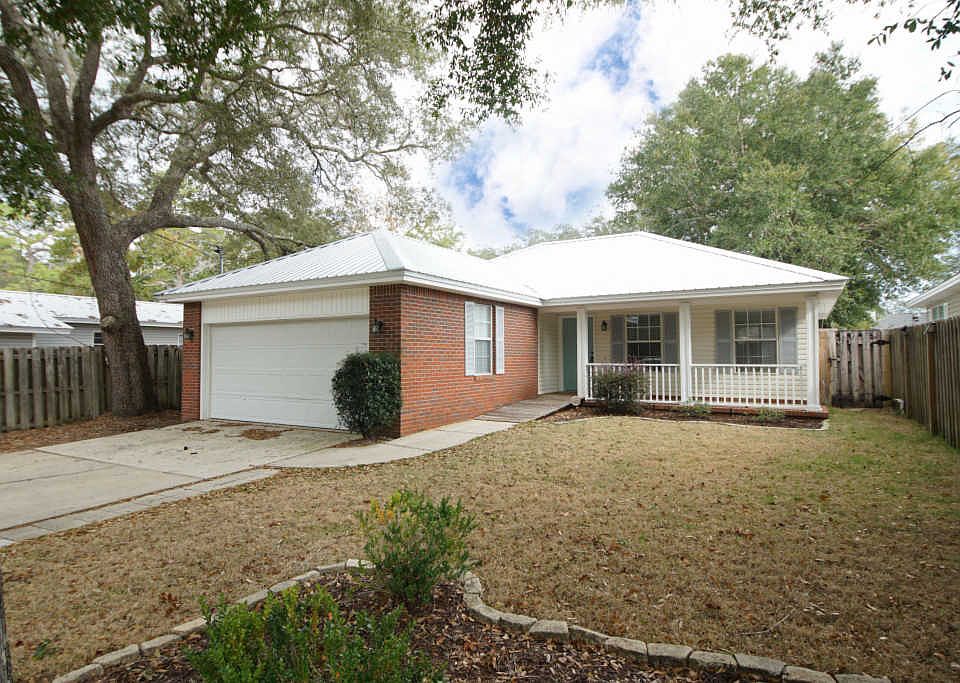 1st image of 312 Palm Blvd N