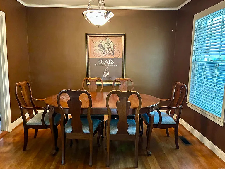 404 N Jackson St — Photo 19