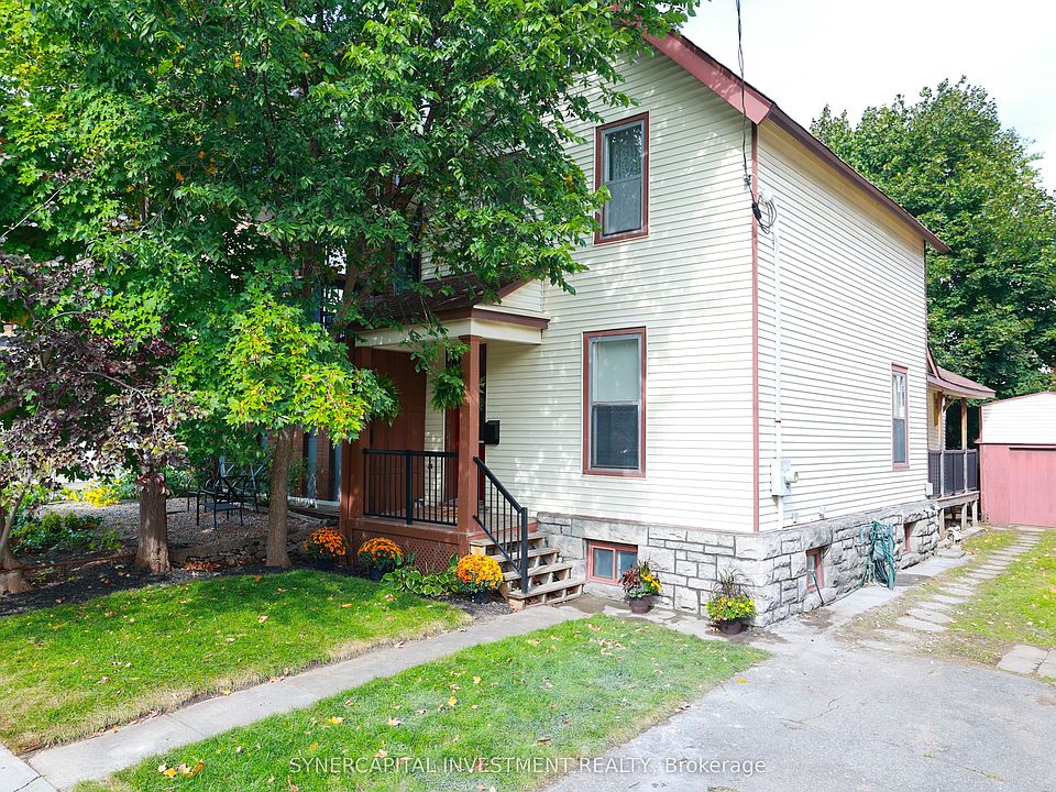1st image of 143 Arthur St W