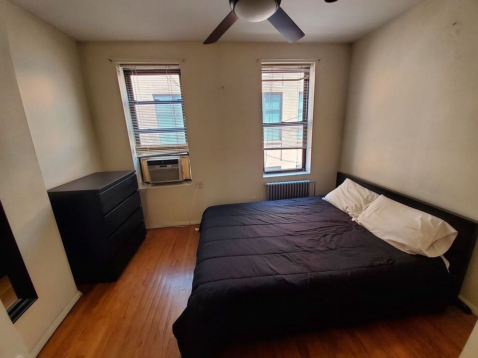 2nd image of 529 W 48th St #17B