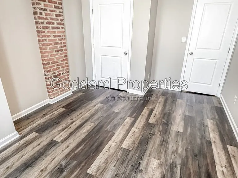 704 N Curley St — Photo 10