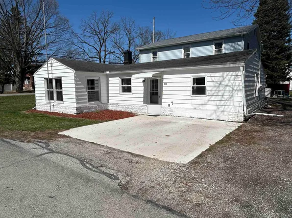 719 S Lane St, Blissfield, MI 49228
