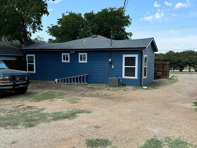 1108 E Maddox Ave — Photo 5